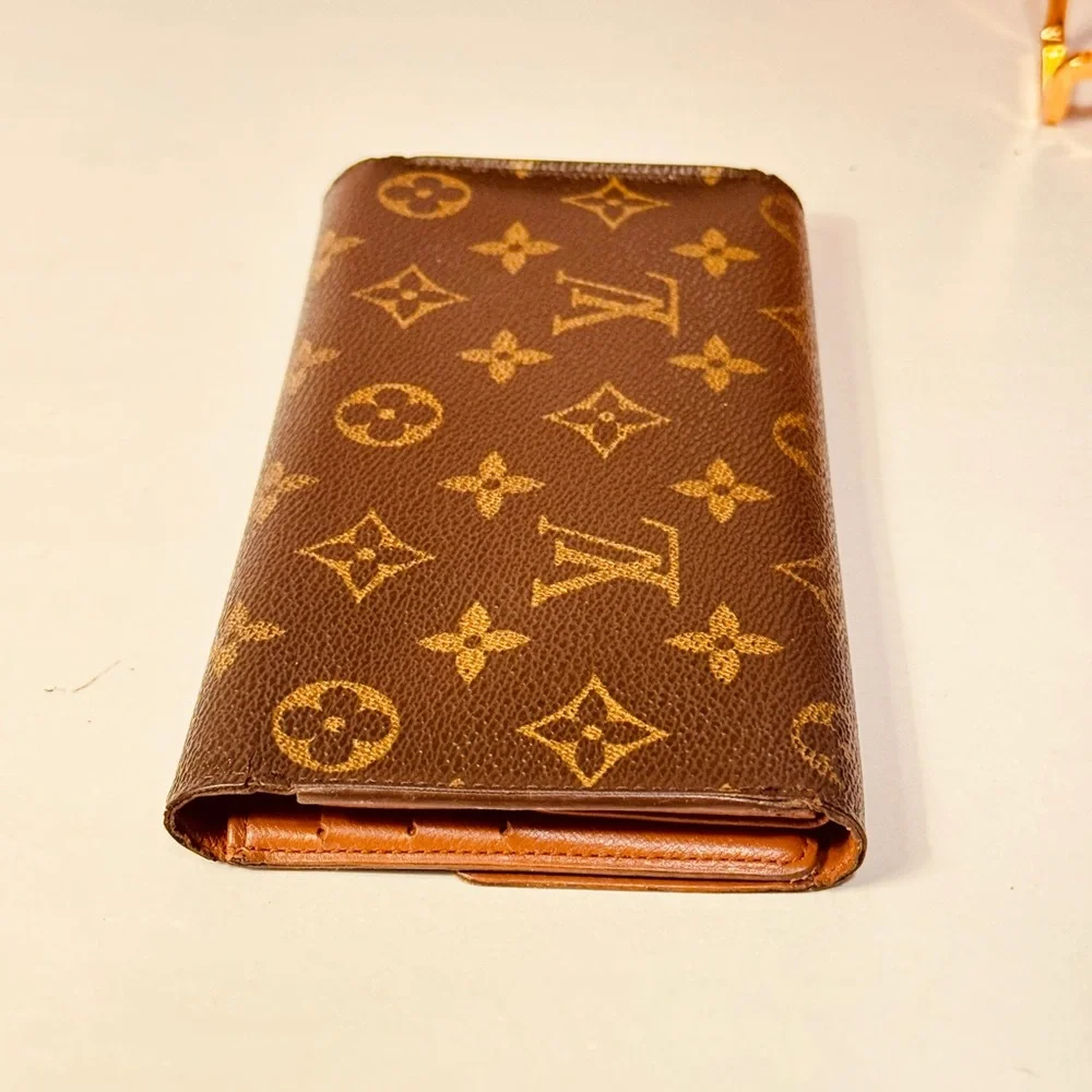 Louis Vuitton Monogram Trifold intentional Bifold wallet - Picture 5 of 16